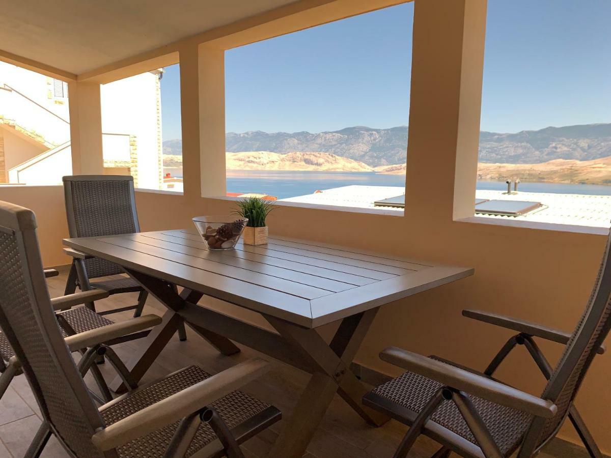 Apartments Lux Pag Паг Екстер'єр фото