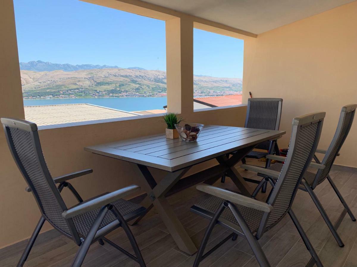 Apartments Lux Pag Паг Екстер'єр фото