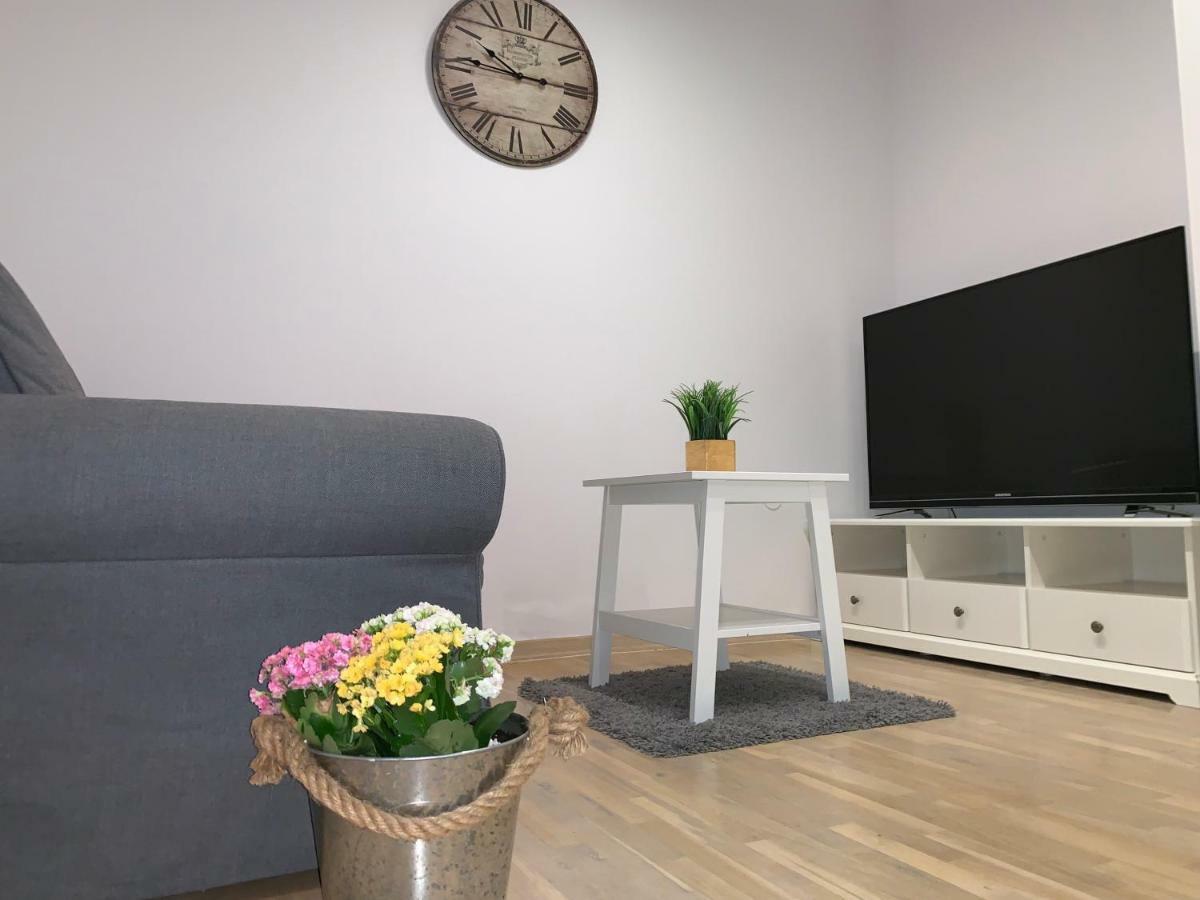 Apartments Lux Pag Паг Екстер'єр фото